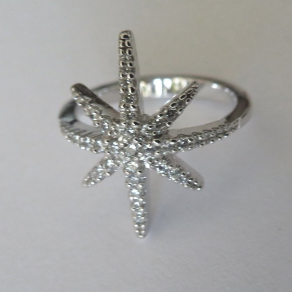APM Monaco Sterling Silver Météorites Small Star Ring - Picture 9 of 16